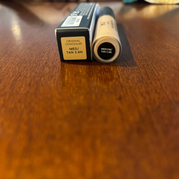 bareMinerals Original Liquid Concealer Med/Tan 3.5N New in Box #2077 - Picture 4 of 4